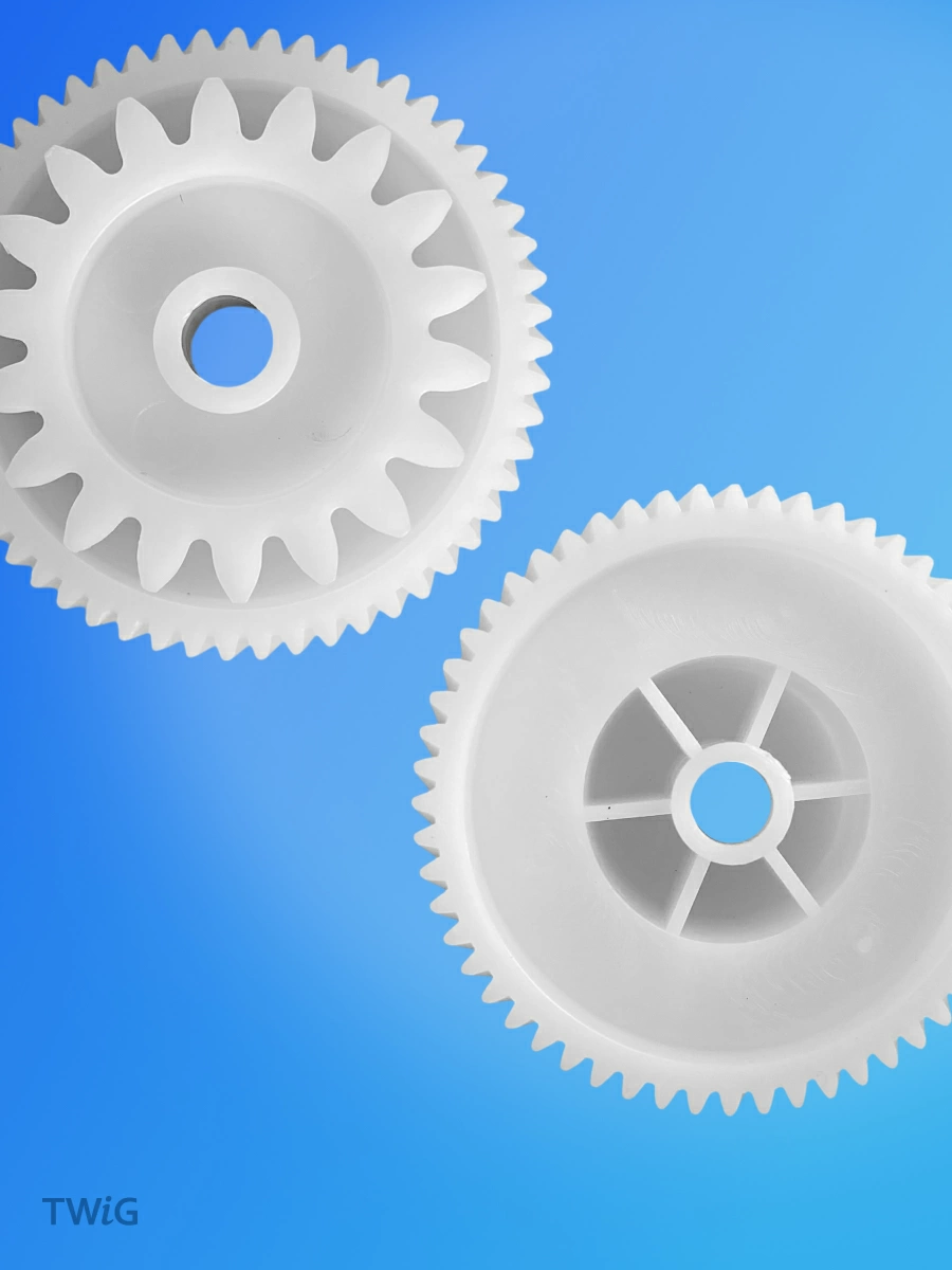 Шестерня малая для мясорубки Polaris 18/56 зубьев, диаметр 35/47,5 мм